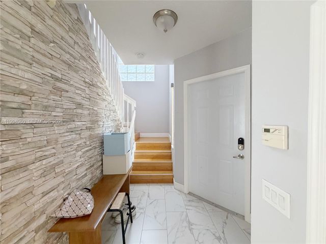 5005 Northern Lights Dr 5005, Green Acres, FL 33463