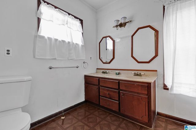 2121 47TH PLACE, Birmingham, AL 35208