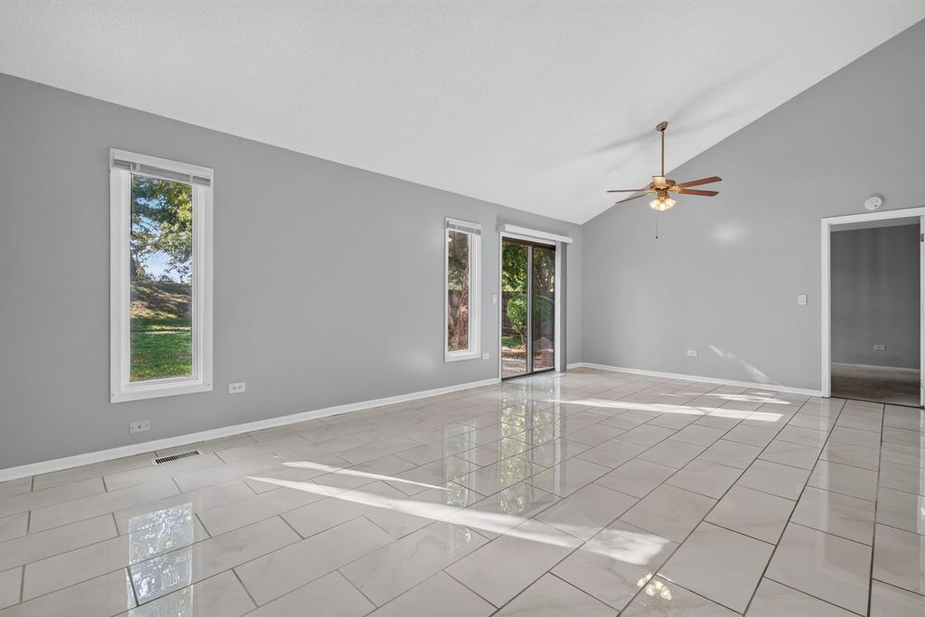 1840 Shetland Drive, Wheaton, IL 60189 — photo 4