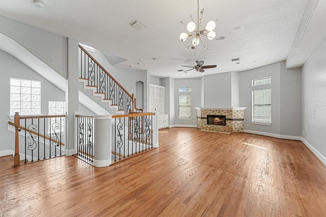 6132 Maxie Street, Houston, TX 77007