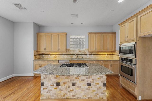 6132 Maxie Street, Houston, TX 77007