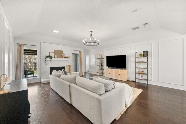 5008 Hawkins Cemetery Road, Arlington, TX 76017