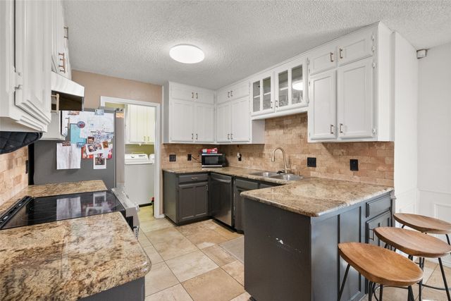 5008 Hawkins Cemetery Road, Arlington, TX 76017