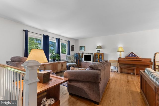 8026 BURWELL RD, Catlett, VA 20119