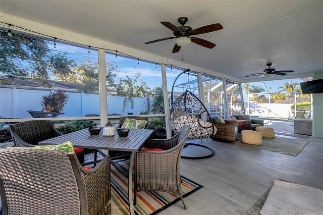 809 JACARANDA DRIVE, Largo, FL 33770