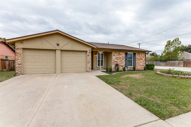 5900 Oak Hill Road, Watauga, TX 76148