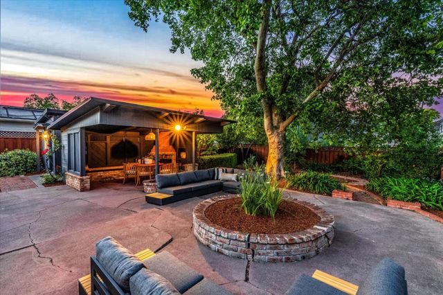 807 Rutherdale Avenue, San Carlos, CA 94070