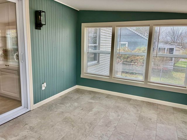 1 Sunset Avenue, Allenstown, NH 03275