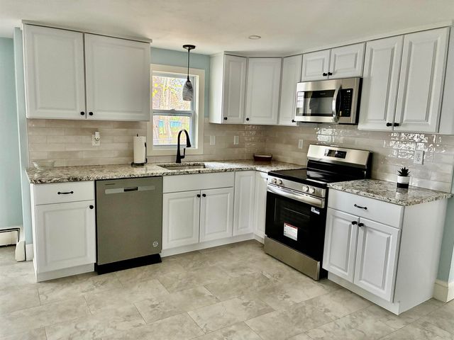 1 Sunset Avenue, Allenstown, NH 03275