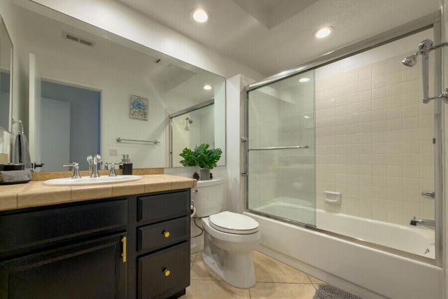 191 Desert Falls Drive E, Palm Desert, CA 92211