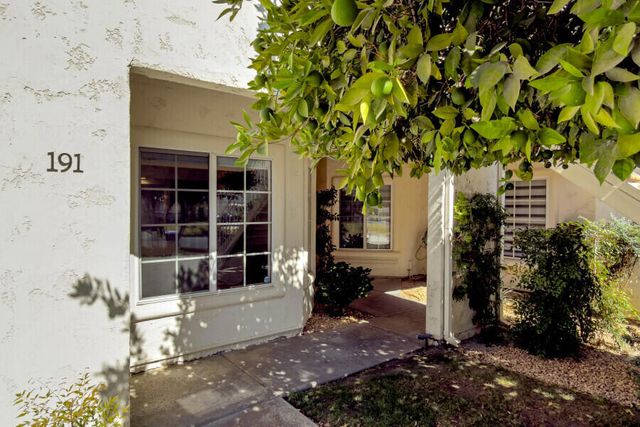 191 Desert Falls Drive E, Palm Desert, CA 92211