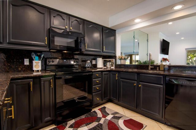 191 Desert Falls Drive E, Palm Desert, CA 92211