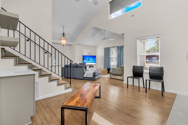 4950 N Rhett Avenue, North Charleston, SC 29405