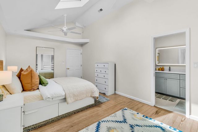 4950 N Rhett Avenue, North Charleston, SC 29405