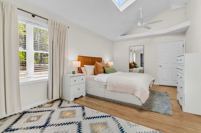 4950 N Rhett Avenue, North Charleston, SC 29405