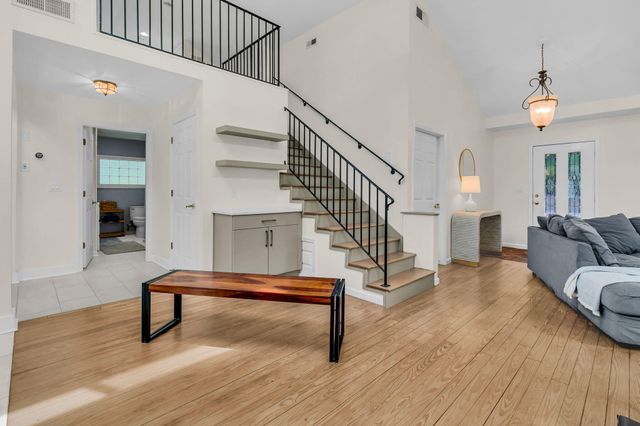 4950 N Rhett Avenue, North Charleston, SC 29405