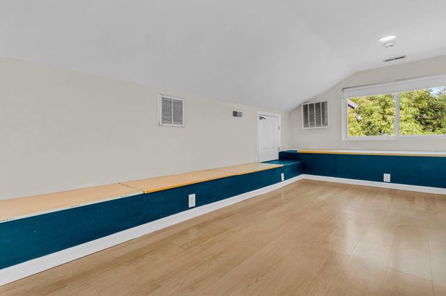 4950 N Rhett Avenue, North Charleston, SC 29405