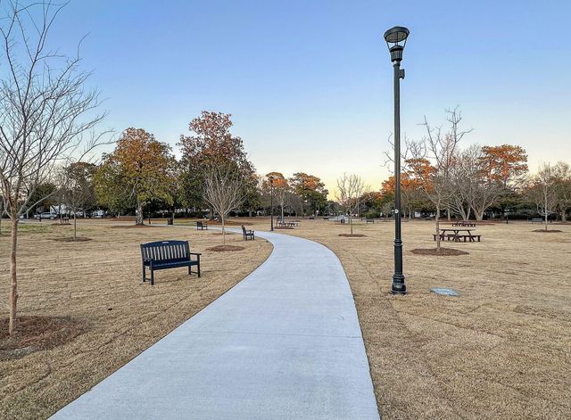 4950 N Rhett Avenue, North Charleston, SC 29405