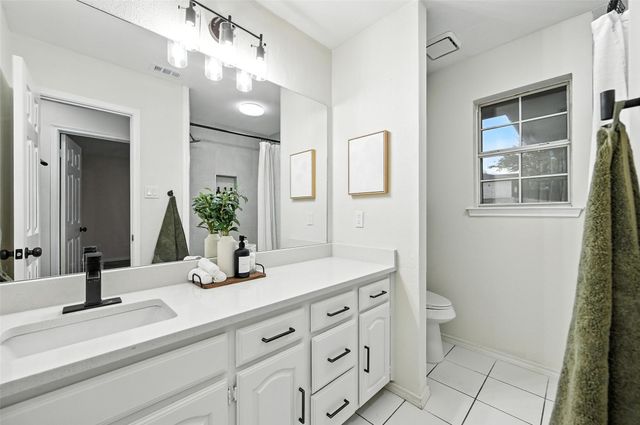 8841 Hidden Hill Drive, Fort Worth, TX 76179