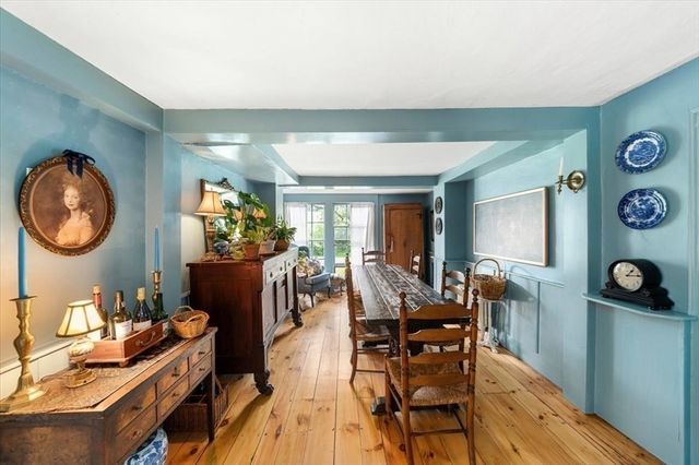 2 Elm St, Boxford, MA 01921