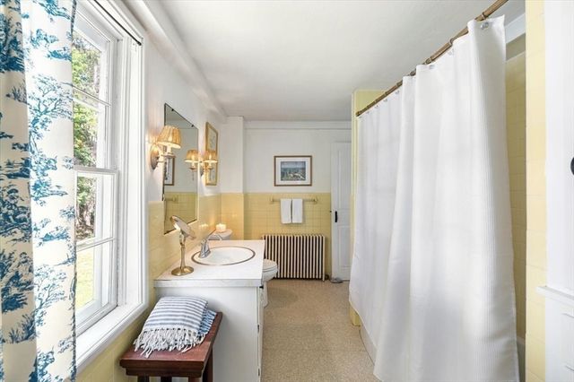 2 Elm St, Boxford, MA 01921