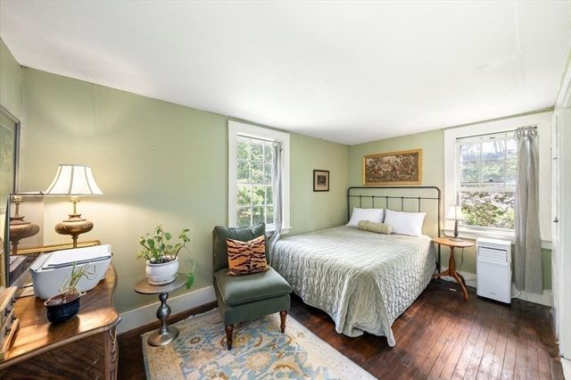 2 Elm St, Boxford, MA 01921