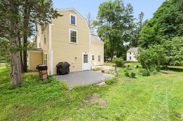 2 Elm St, Boxford, MA 01921