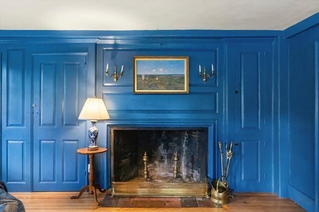 2 Elm St, Boxford, MA 01921