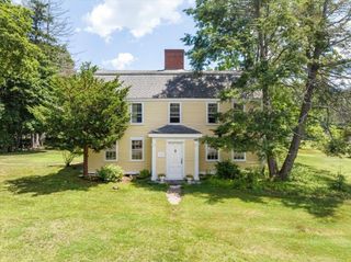 2 Elm St, Boxford, MA 01921