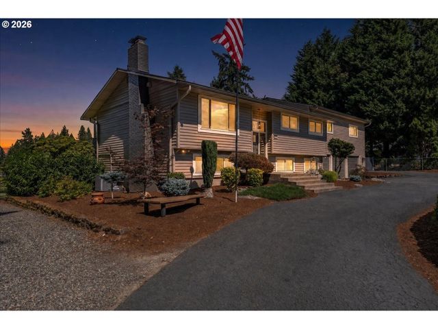 27821 Se SUN RAY Dr, Boring, OR 97009