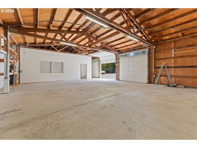 27821 Se SUN RAY Dr, Boring, OR 97009