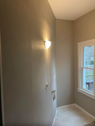 2617 Hackberry Street, Cincinnati, OH 45206