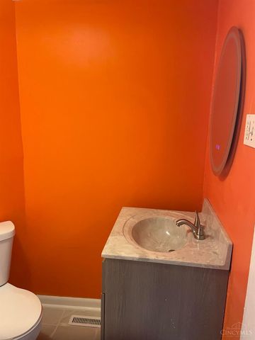 2617 Hackberry Street, Cincinnati, OH 45206