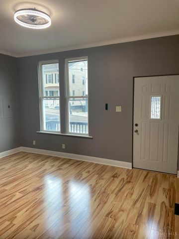 2617 Hackberry Street, Cincinnati, OH 45206