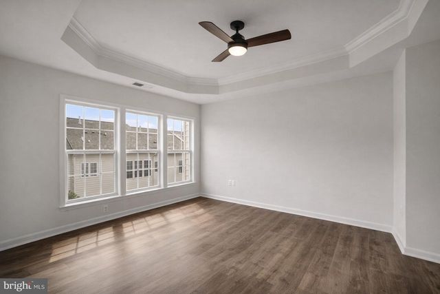 5635 SHEALS LN, Centreville, VA 20120