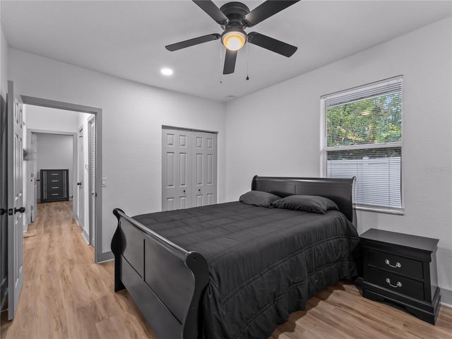 8010 N BROOKS STREET, Tampa, FL 33604