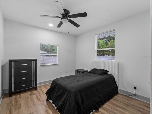 8010 N BROOKS STREET, Tampa, FL 33604