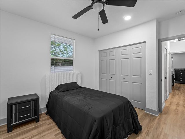 8010 N BROOKS STREET, Tampa, FL 33604