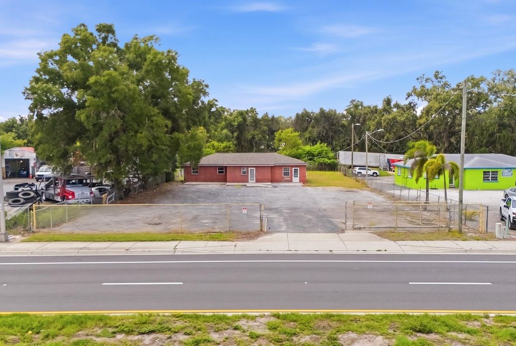 Image 1 of property listing at 7113 CAUSEWAY BOULEVARD, Tampa, FL 33619