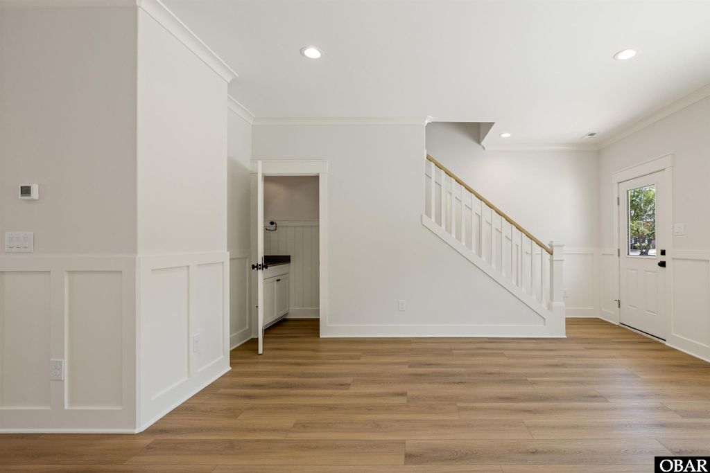 Image 12 of property listing at 517 Ananias Dare Street Unit 3, Manteo, NC 27954