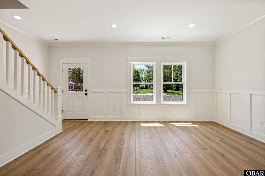 Image 13 of property listing at 517 Ananias Dare Street Unit 3, Manteo, NC 27954