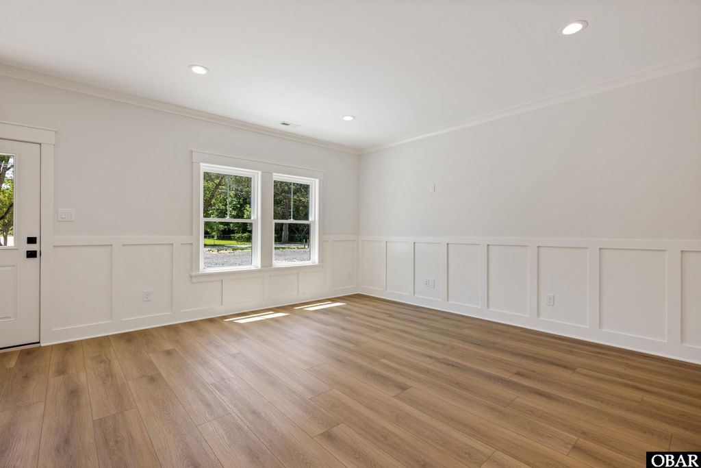 Image 14 of property listing at 517 Ananias Dare Street Unit 3, Manteo, NC 27954