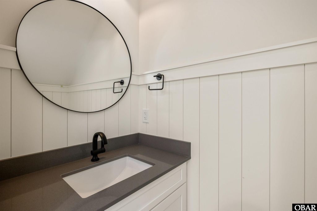 Image 15 of property listing at 517 Ananias Dare Street Unit 3, Manteo, NC 27954