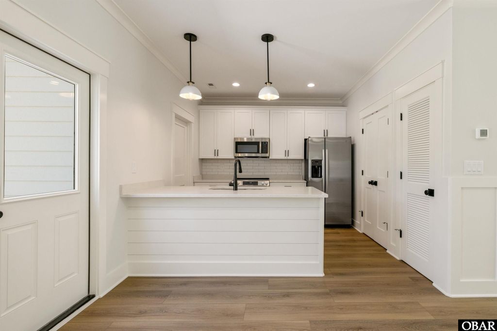 Image 18 of property listing at 517 Ananias Dare Street Unit 3, Manteo, NC 27954