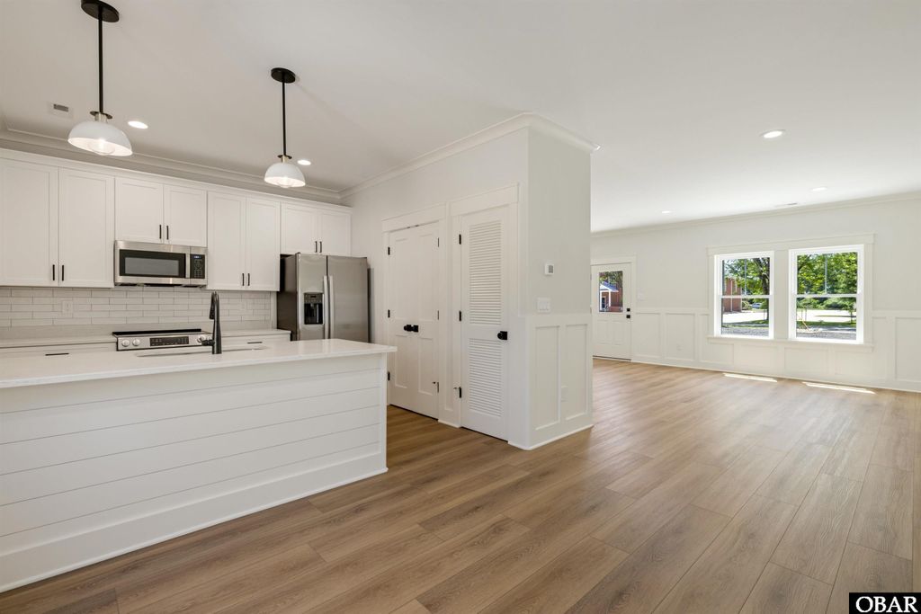 Image 19 of property listing at 517 Ananias Dare Street Unit 3, Manteo, NC 27954