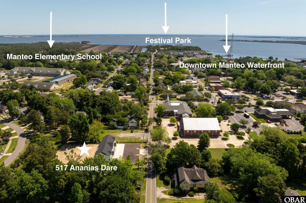 Image 5 of property listing at 517 Ananias Dare Street Unit 3, Manteo, NC 27954