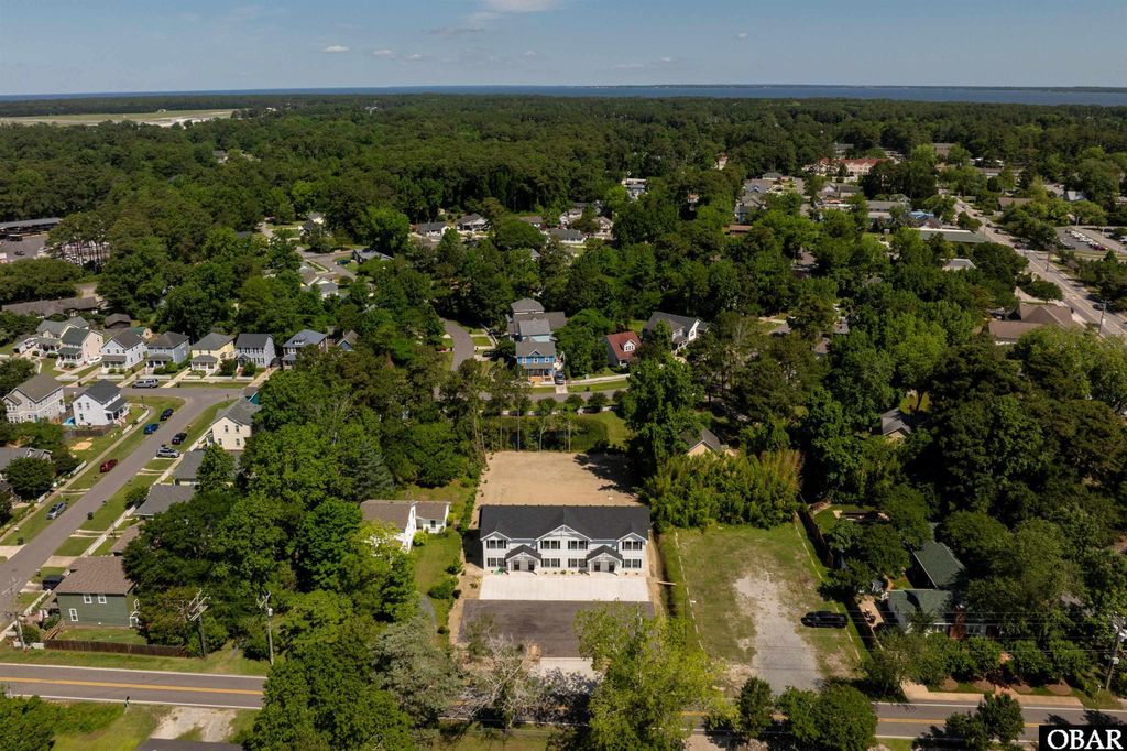 Image 7 of property listing at 517 Ananias Dare Street Unit 3, Manteo, NC 27954