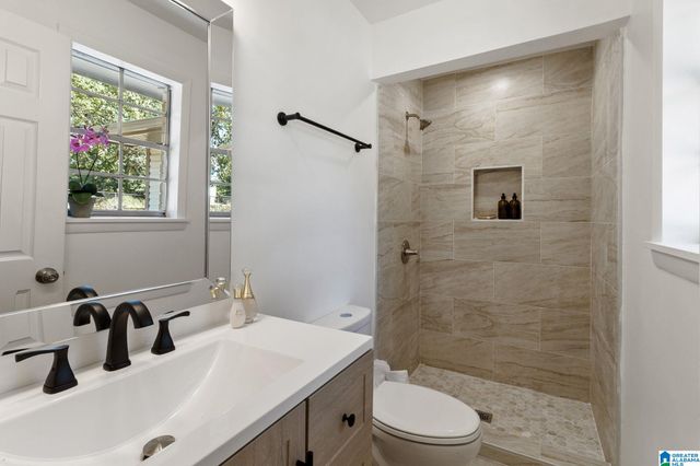 1604 S PRIMROSE LANE, Jasper, AL 35503