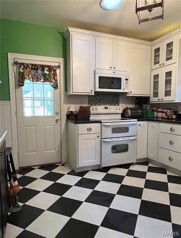 5417 Rhodes Avenue, St Louis, MO 63109