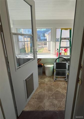 5417 Rhodes Avenue, St Louis, MO 63109